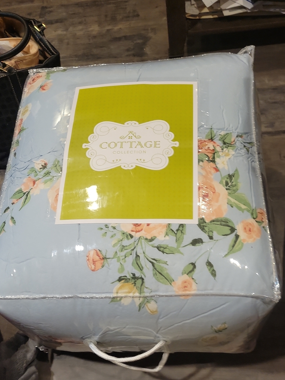 Blue Gingham & Cottage Rose King Comfortor W/ 2 King Shams & 3 Throw Pillows/NWT